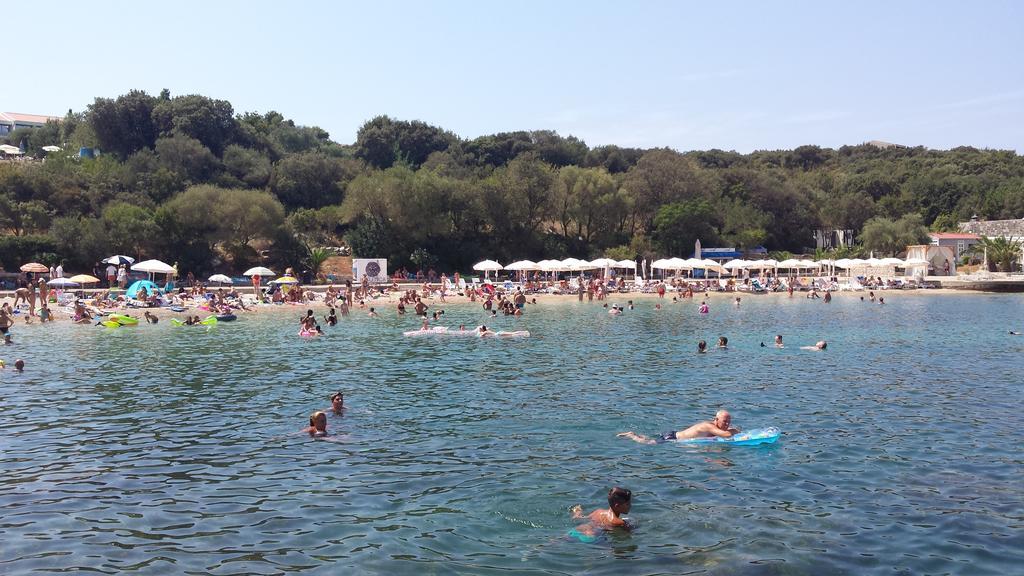 Era Apartman *